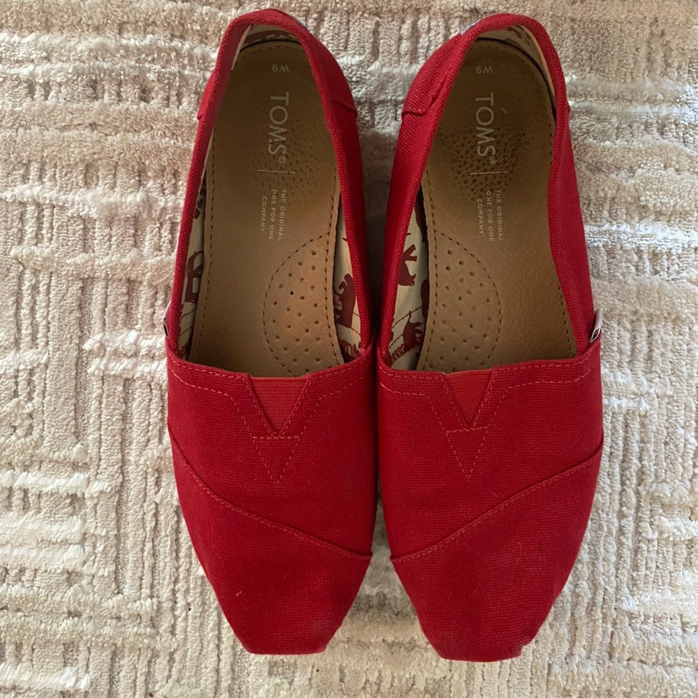 TOMS Women's Red Canvas Slip-On Shoes